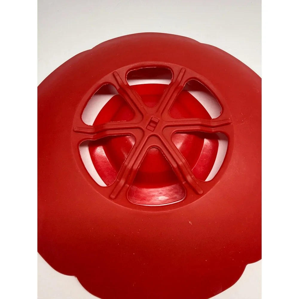 Red Silicone Spill Stopper Boil Over Safeguard Lid with Steam Vent and Handles